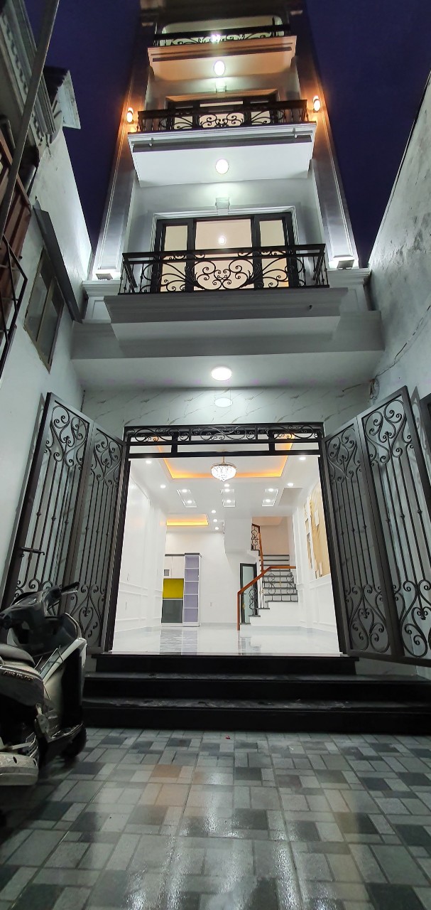 Bán nhà xây mới sân cổng riêng, diện tích 63m 4 tầng GIÁ 2.85 tỉ phố Hào Khê - Lạch Tray