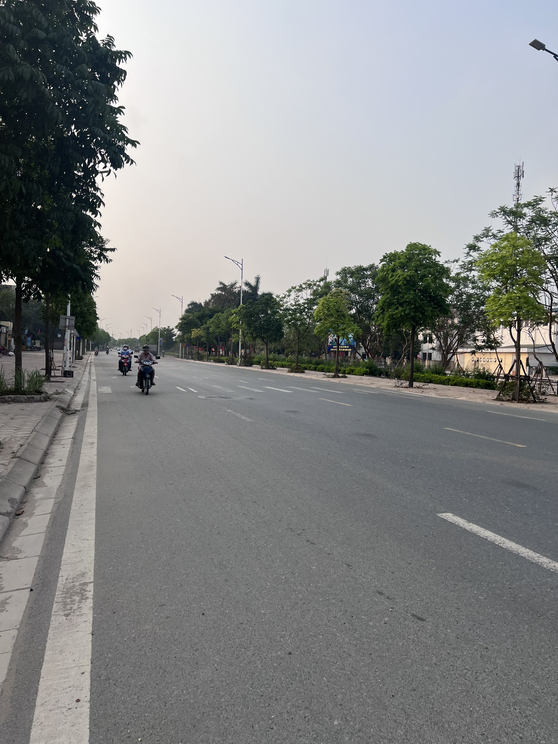 Bán mảnh hoa hậu Đặng Xá Gia Lâm, 40m đường thông xe 7 chỗ