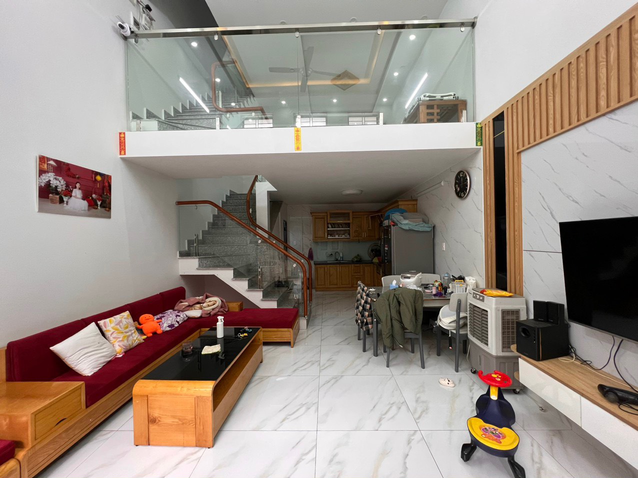 Bán nhà ngõ 476 Chợ Hàng Mới, 43m 3.5 tầng đẹp GIÁ chỉ 2.39 tỉ