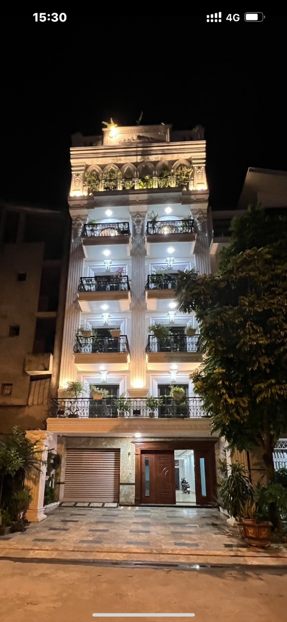 Bán biệt thự 7 Tầng thang máy siêu víp diện tích sàn 150M Lê Hồng Phong