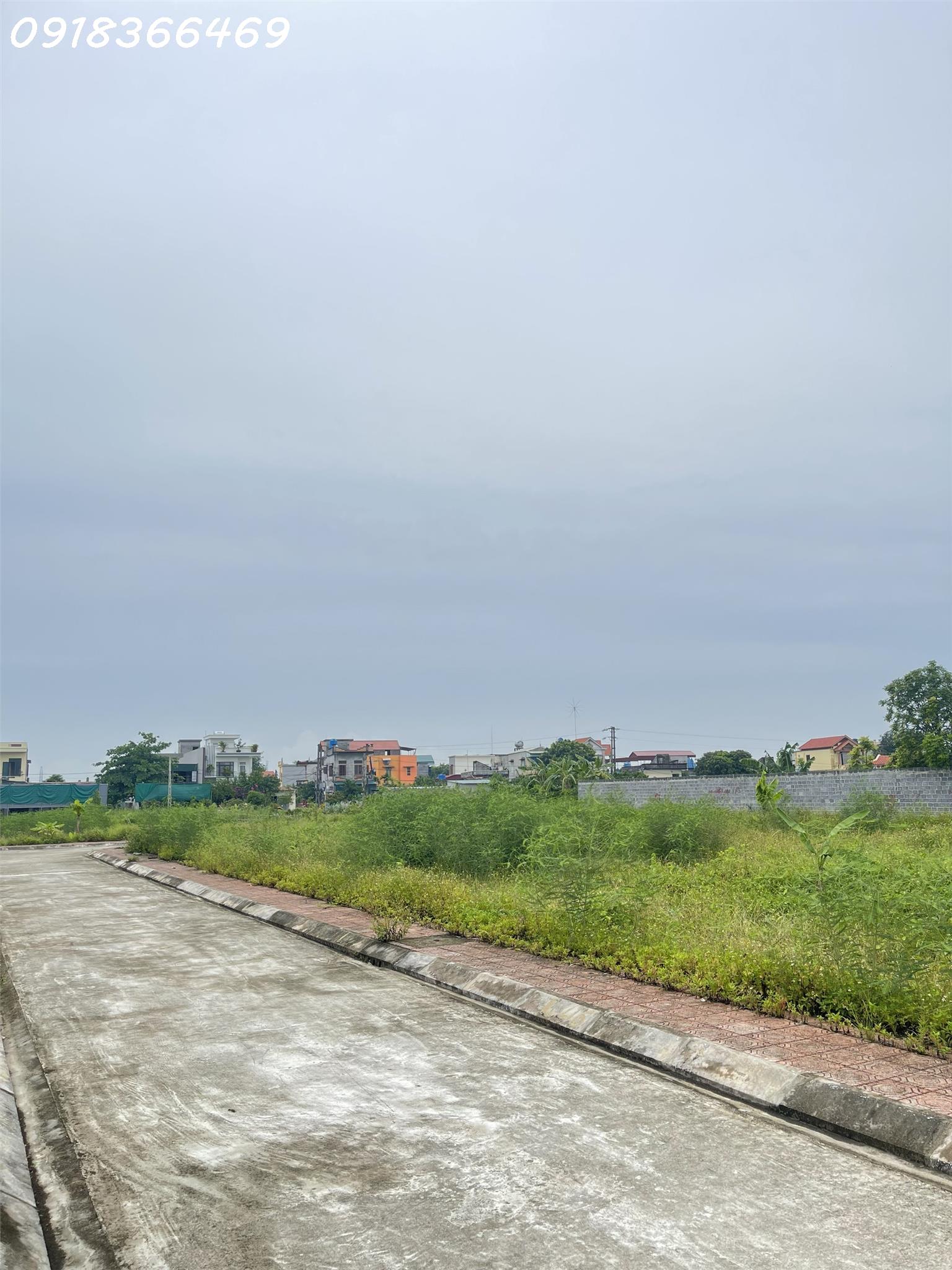 Cần bán gấp 3 lô đất ven thành phố giá 5,9 tr/m2 với hơn 700 tr dt125m2