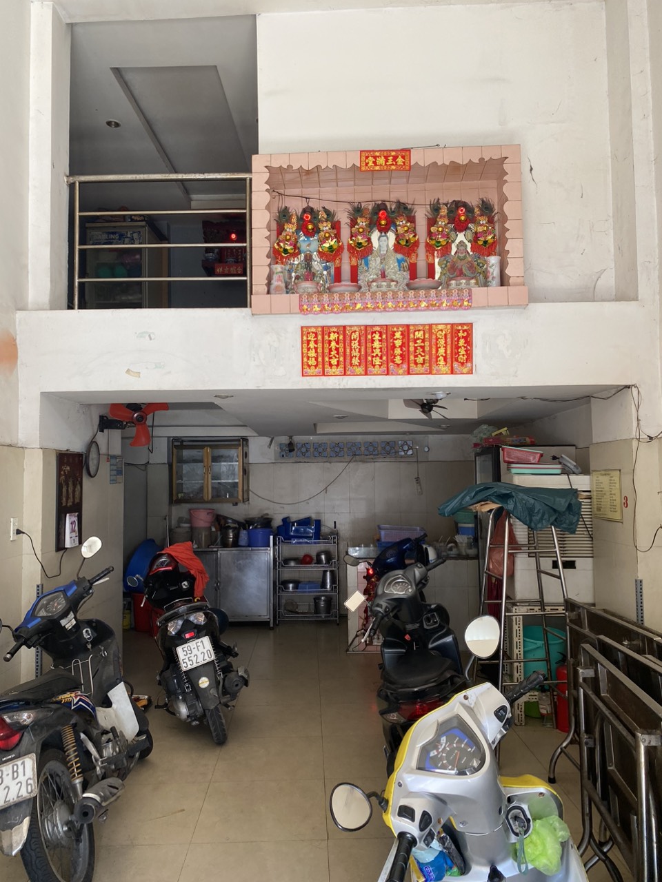 Chính chủ cần bán gấp nhà MT Võ Văn Tần, P.5, Quận 3.