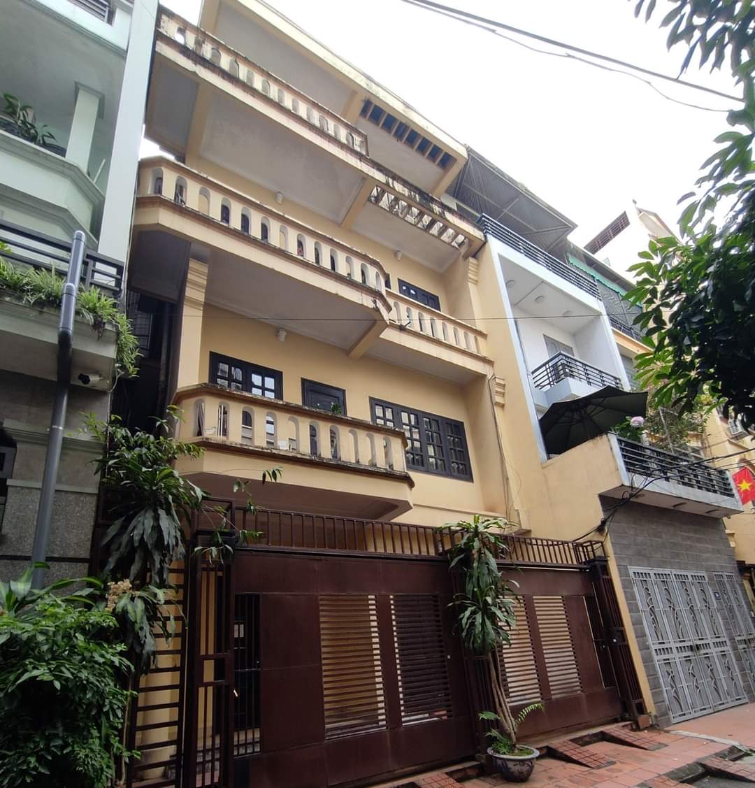  152m2