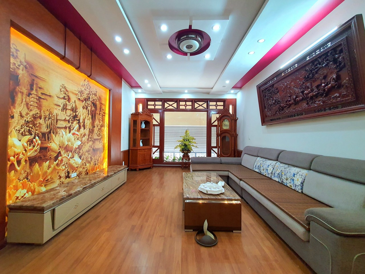 Bán nhà mặt ngõ to Thiên Lôi, diện tích 79m 4 tầng, GIÁ 5.5 tỉ dân xây độc lập