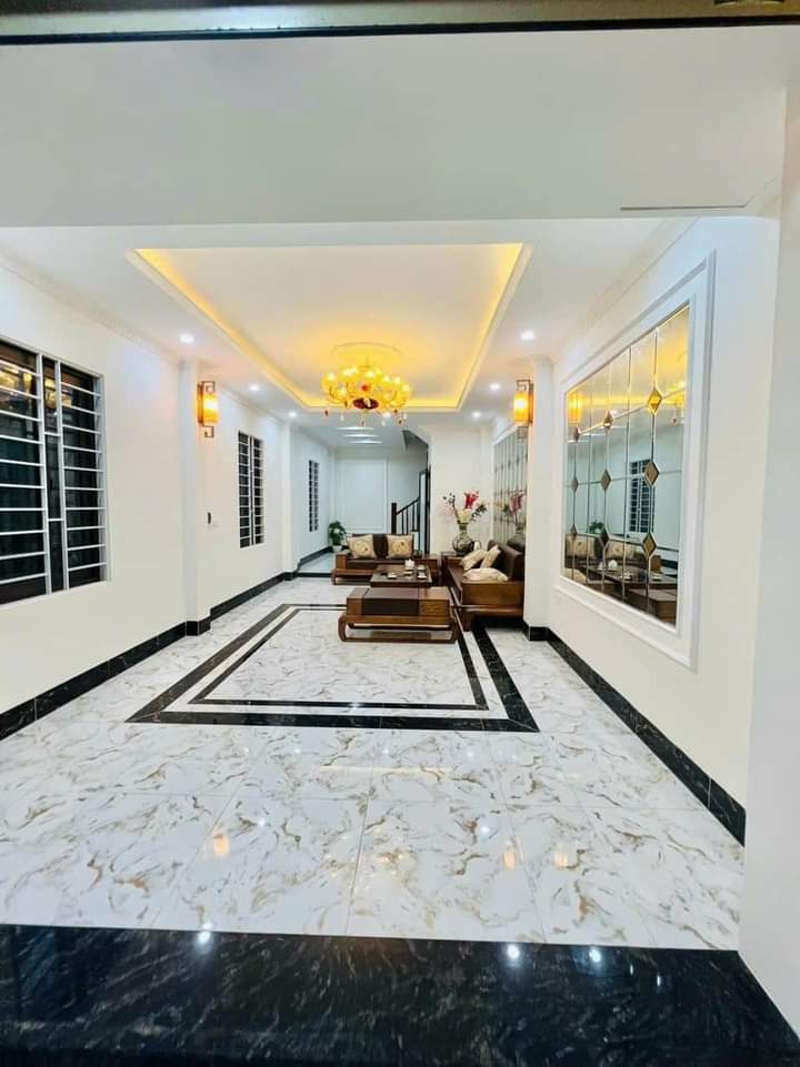 BÁN NHÀ BÁT KHỐI LONG BIÊN,46M2 LÔ GÓC, 2 Ô TÔ VÀO NHÀ, GIÁ 6 TỶ