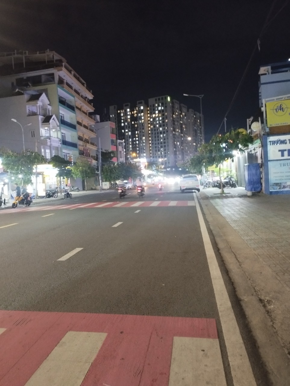 Ngộp Bao Đầu Tư Hòa Bình - HXH tránh - 4 x16m - 5 ty