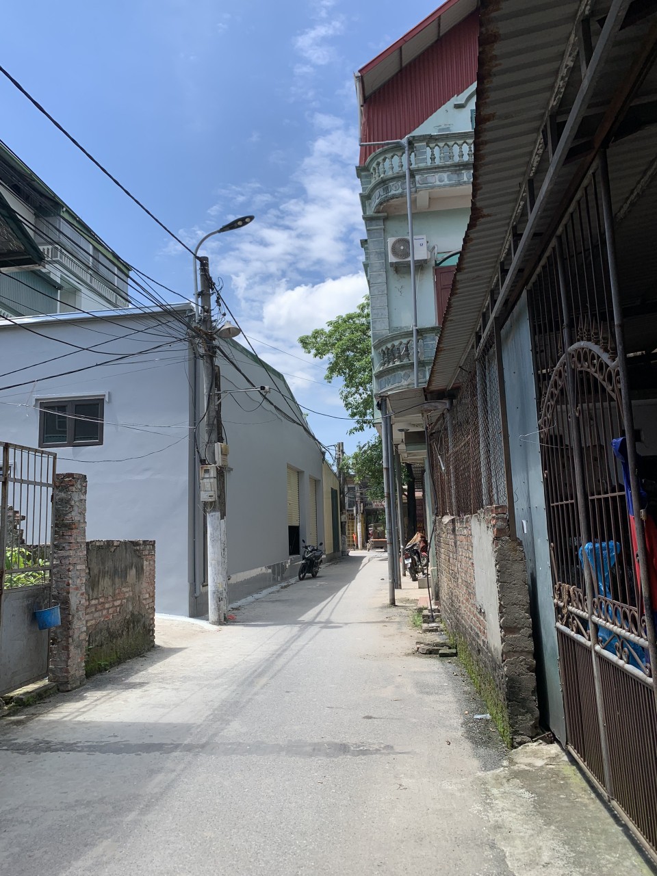 BÁN NHANH 2 LÔ 50M VÀ 55M TRỤC CHÍNH KINH DOANH YÊN BỆ KIM CHUNG