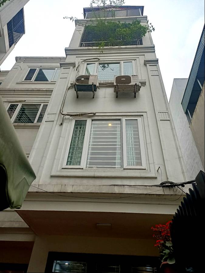 BÁN NHÀ PHƯỜNG BỒ ĐỀ LONG BIÊN 30M2, NHÀ ĐẸP...