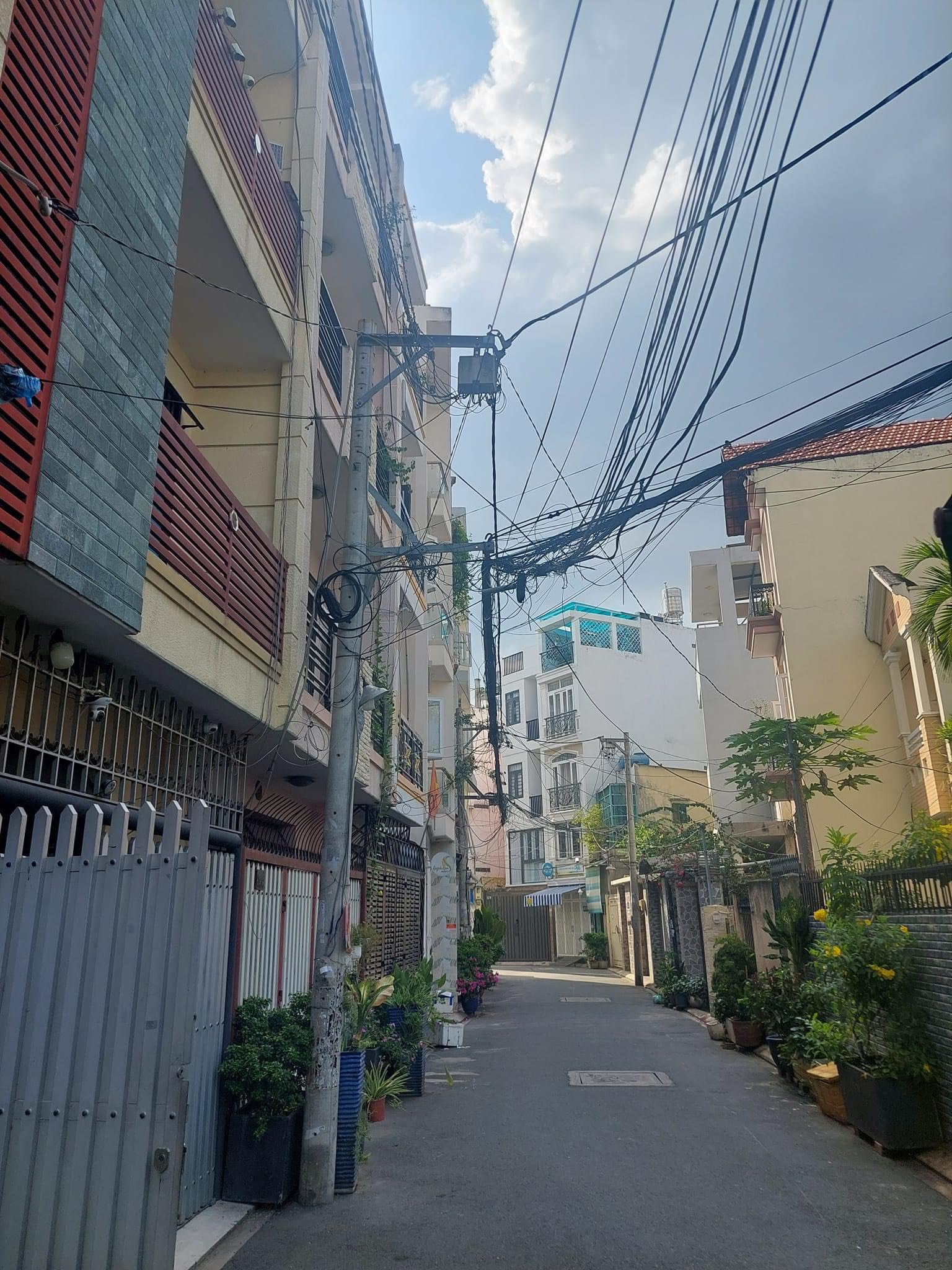 Bán nhà HXH đậu cửa ngày đêm, thông Phan Đăng Lưu, 5 tầng khu dân trí 3PN, 4WC, 7.3 tỷ