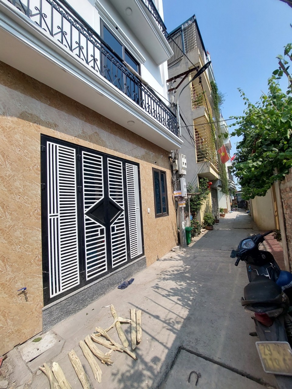 Cần Bán đất Hoài Đức Hà Nội. 50m, Giá 1.8 tỷ.Vị trí đẹp, Ngõ thông, oto đỗ cửa, gần khu đô thị Hindo Yoyal Park.
