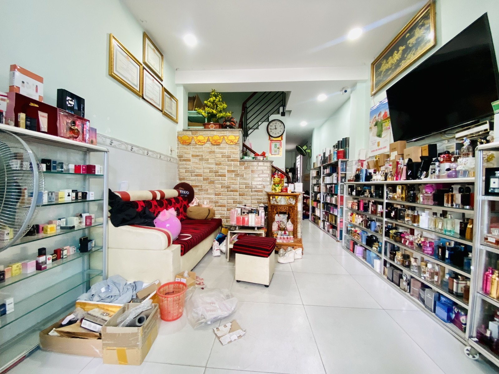 GIẢM MẠNH 1TỶ6 CHỈ CÒN 4TỶ6 NHÀ TÂN PHÚ HXT KINH DOANH 5 TẦNG BTCT