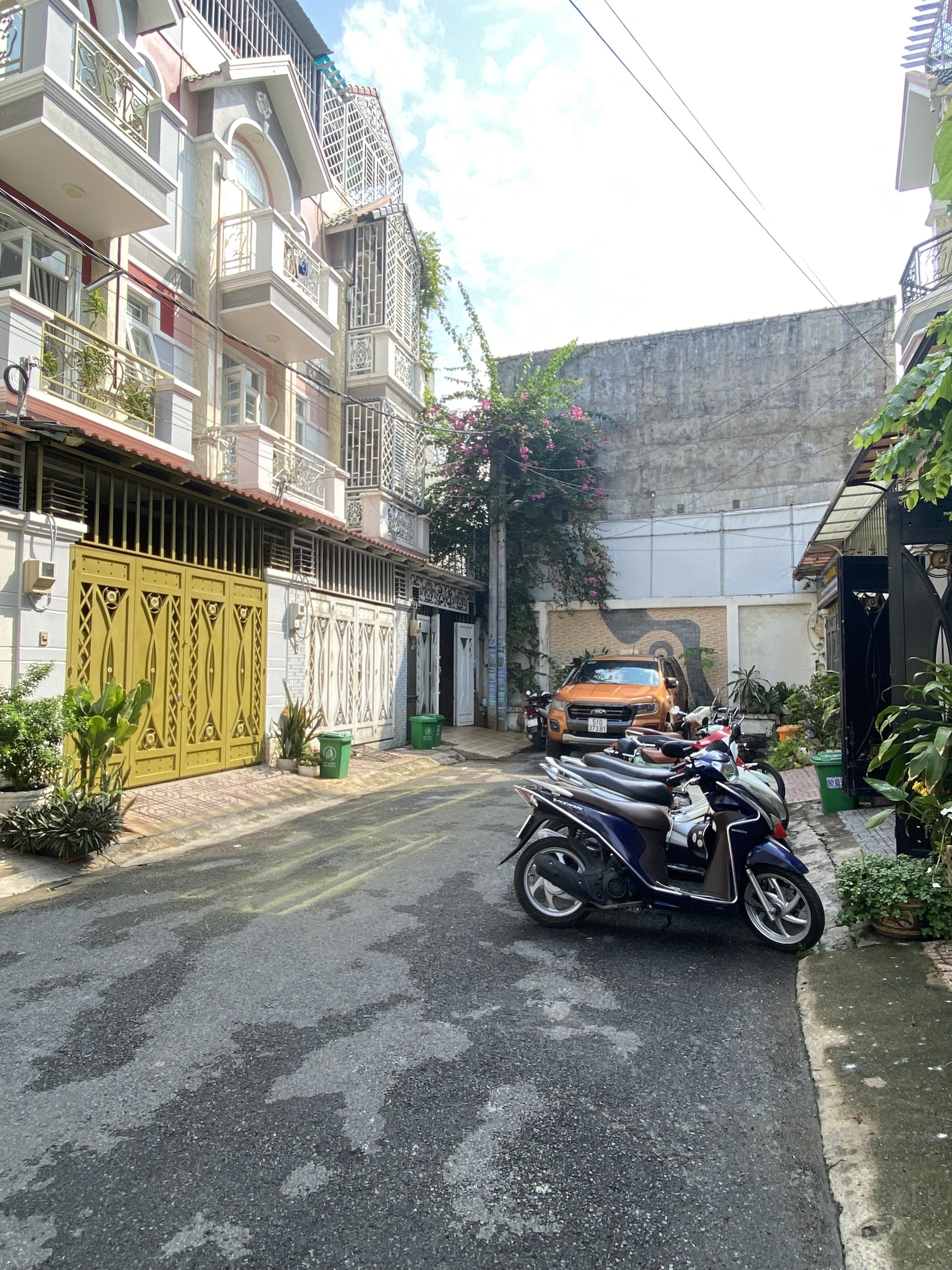 Bán Nhà Trệt 4 Lầu Hẻm 606 Quốc Lộ 13, Hiệp Bình Phước, Thành Phố Thủ Đức