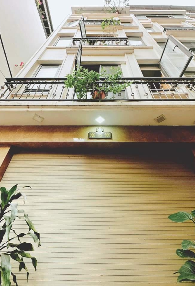 Cực đẹp phố Hồ Tùng Mậu 50.6m2 - 6PN, ngõ nông, ô tô 5 tầng 5.7 tỷ