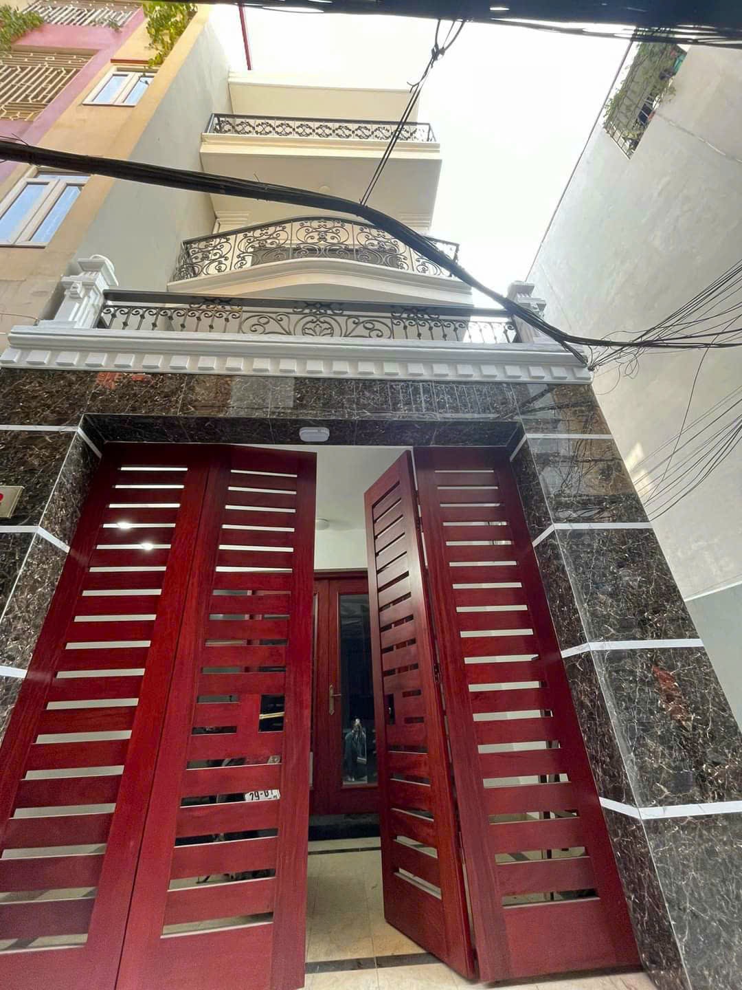 Bán nhà VÕNG THỊ - TÂY HỒ NHÀ ĐẸP LÔ GÓC HAI THOÁNG VĨNH VIỄN. CHỦ NHÀ TẶNG TOÀN BỘ NỘI THẤT CHO KHÁCH. Diện tích 46m2