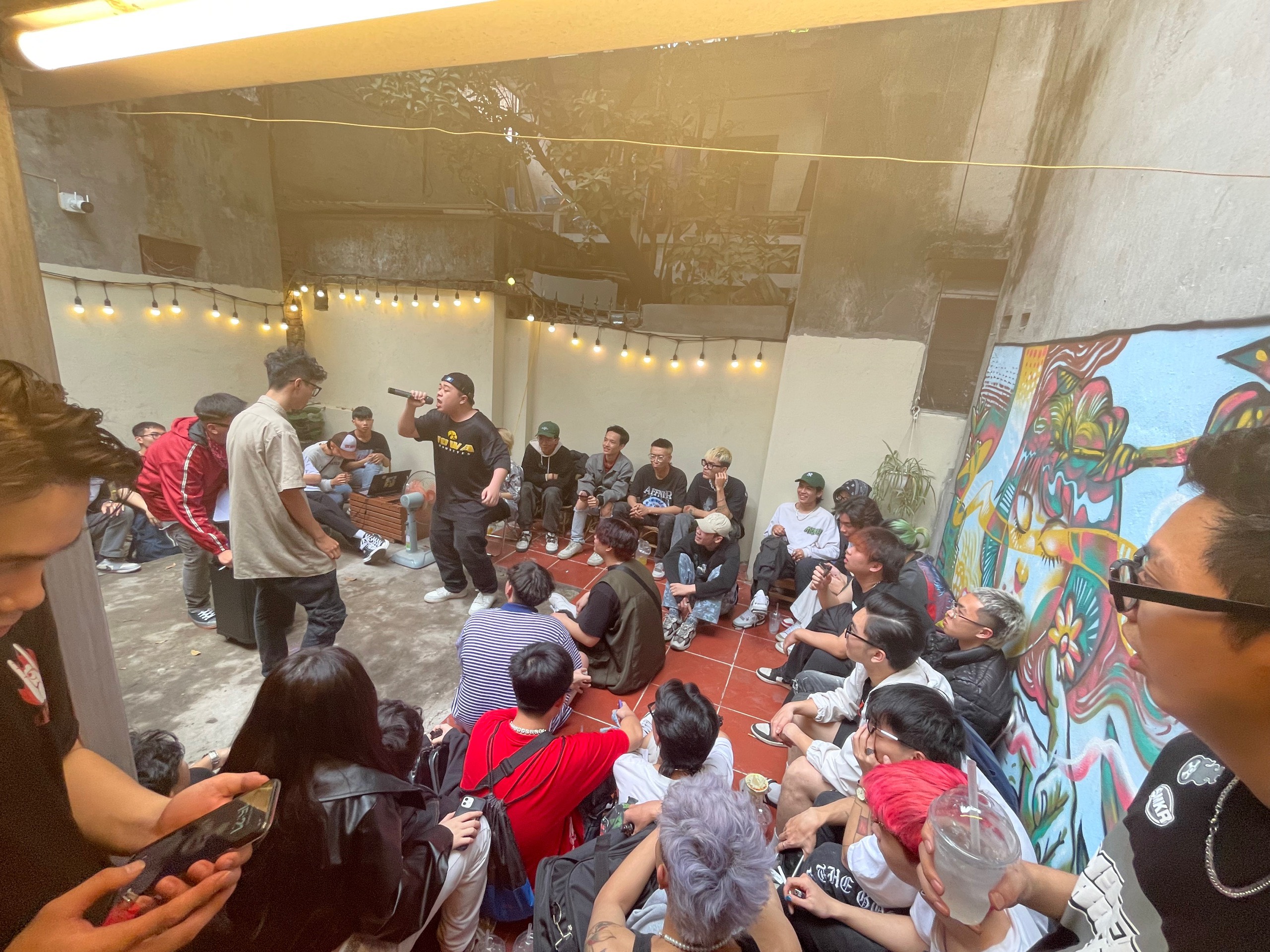 SANG NHƯỢNG CỬA HÀNG CÀ PHÊ TẠI NGÕ 1 TẠ QUANG BỬU