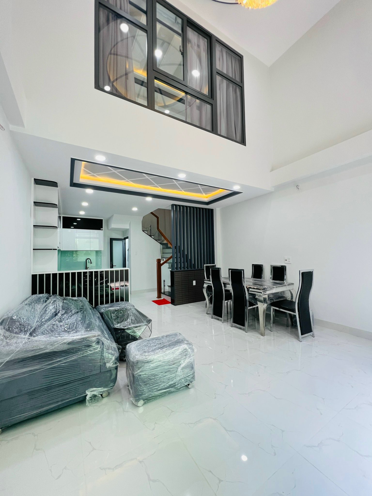 LÊN SÓNG DÃY NHÀ PHỐ SIÊU ĐẸP NGAY EMART PHAN VĂN TRỊ SÁT BÌNH THẠNH