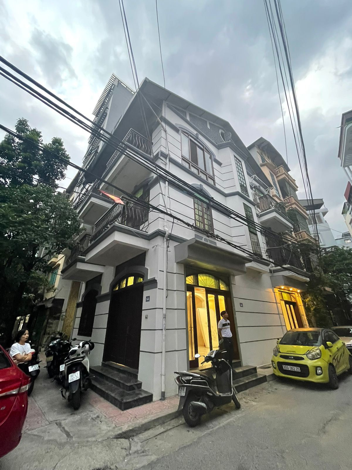 CHÍNH CHỦ CHO THUÊ NHÀ TẠI ĐÀO TẤN - BA ĐÌNH - HÀ NỘI - 3 tầng- Diện tích: 85 m2 - Giá thuê: 40 triệu