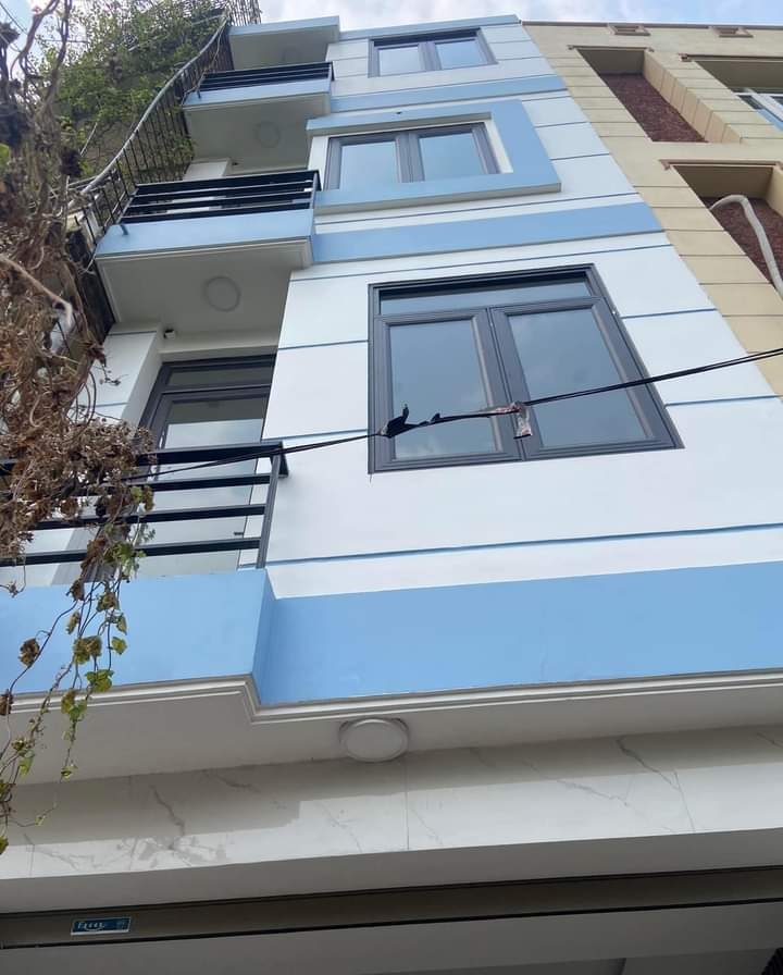 Gara ô tô- kinh doanh đỉnh Xuân Đỉnh 48,5m2, 5 tầng, giá 5.85tỷ