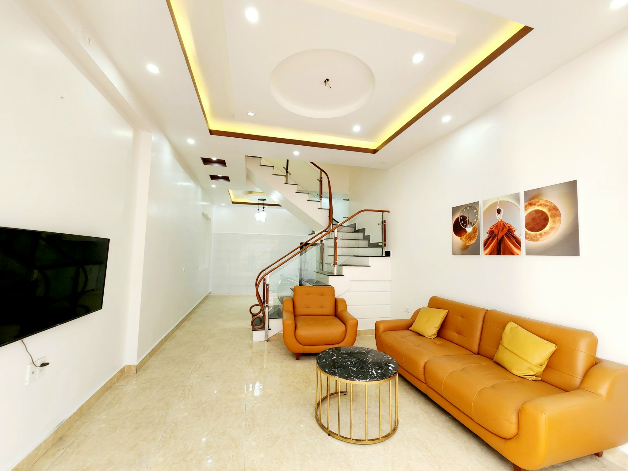 Nhà đẹp giá tốt ngõ 66 Trung Hành, 40m 3 tầng GIÁ 1.89 tỉ tặng điều hoà nóng lạnh