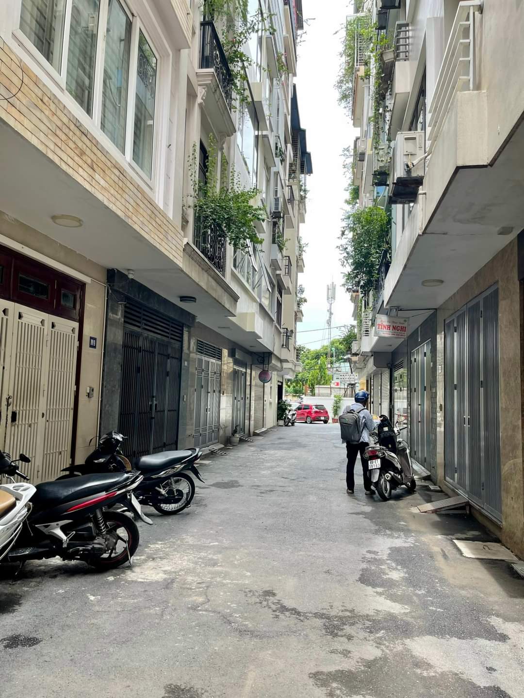 Bán Nhà #HẠ_YÊN_QUYẾT, Trung Hòa. Ô Tô Đỗ Cách 10m. MT Rộng Thoáng, Ngõ Nông. 53m2 5.9 tỷ