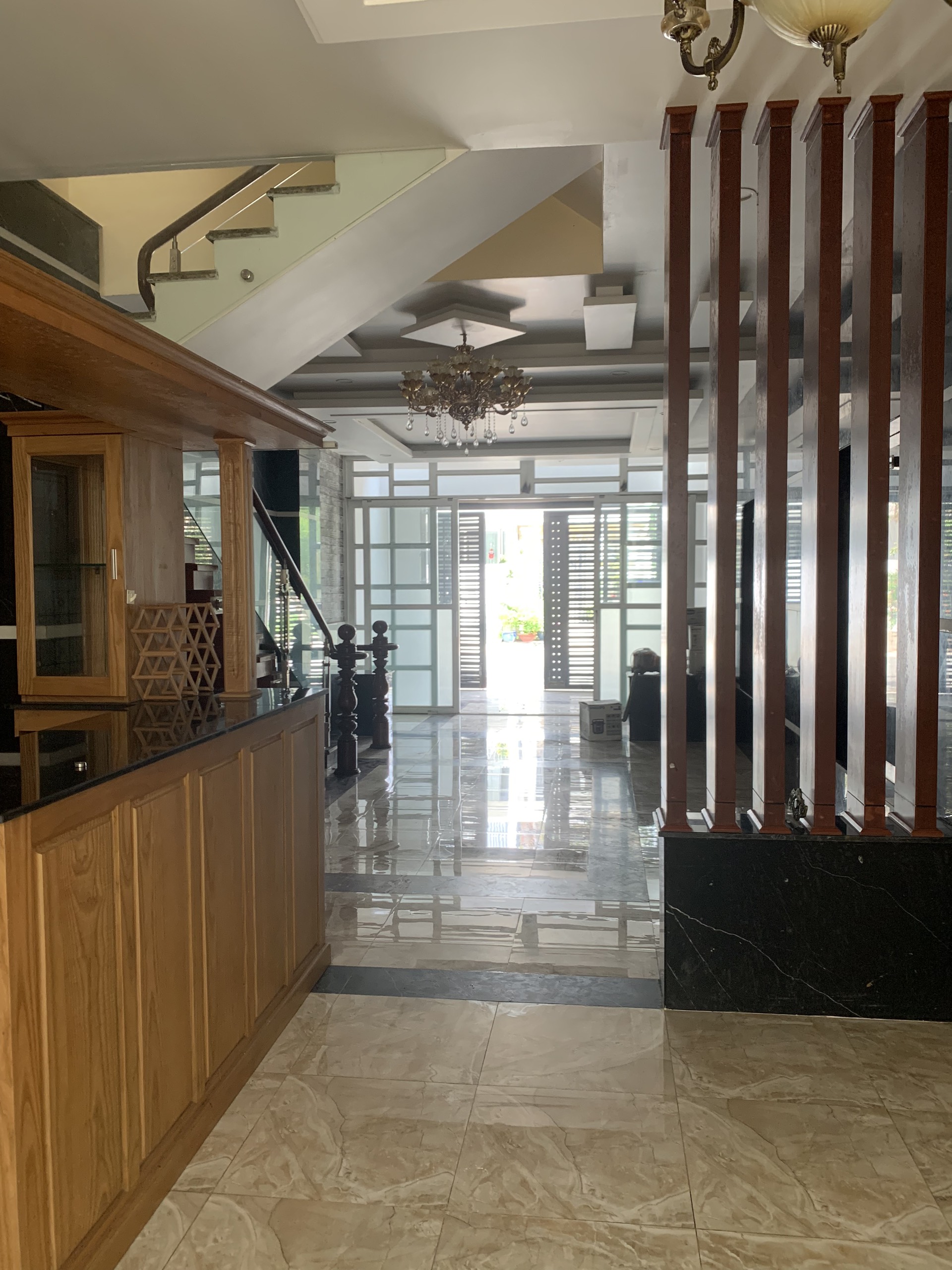 Cho thuê nhà mặt tiền đường số KDC Phú Mỹ p Phú Mỹ Quận 7.DT:5x18 trệt 3L 5pn 5wc ST,Giá:22tr/th