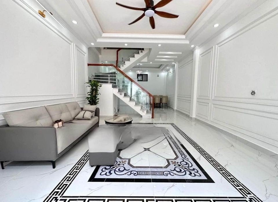 Bán 2 căn nhà liền kề Miếu Hai Xã, 55m 4 tầng mới tinh, sân cổng GIÁ 3.99 tỉ