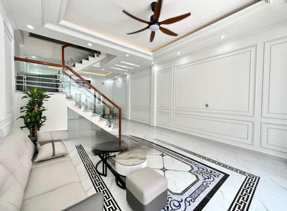 Bán nhà xây mới phố Miếu Hai Xã diện tích 55m 4 tầng sân cực rộng GIÁ 4.1 tỉ