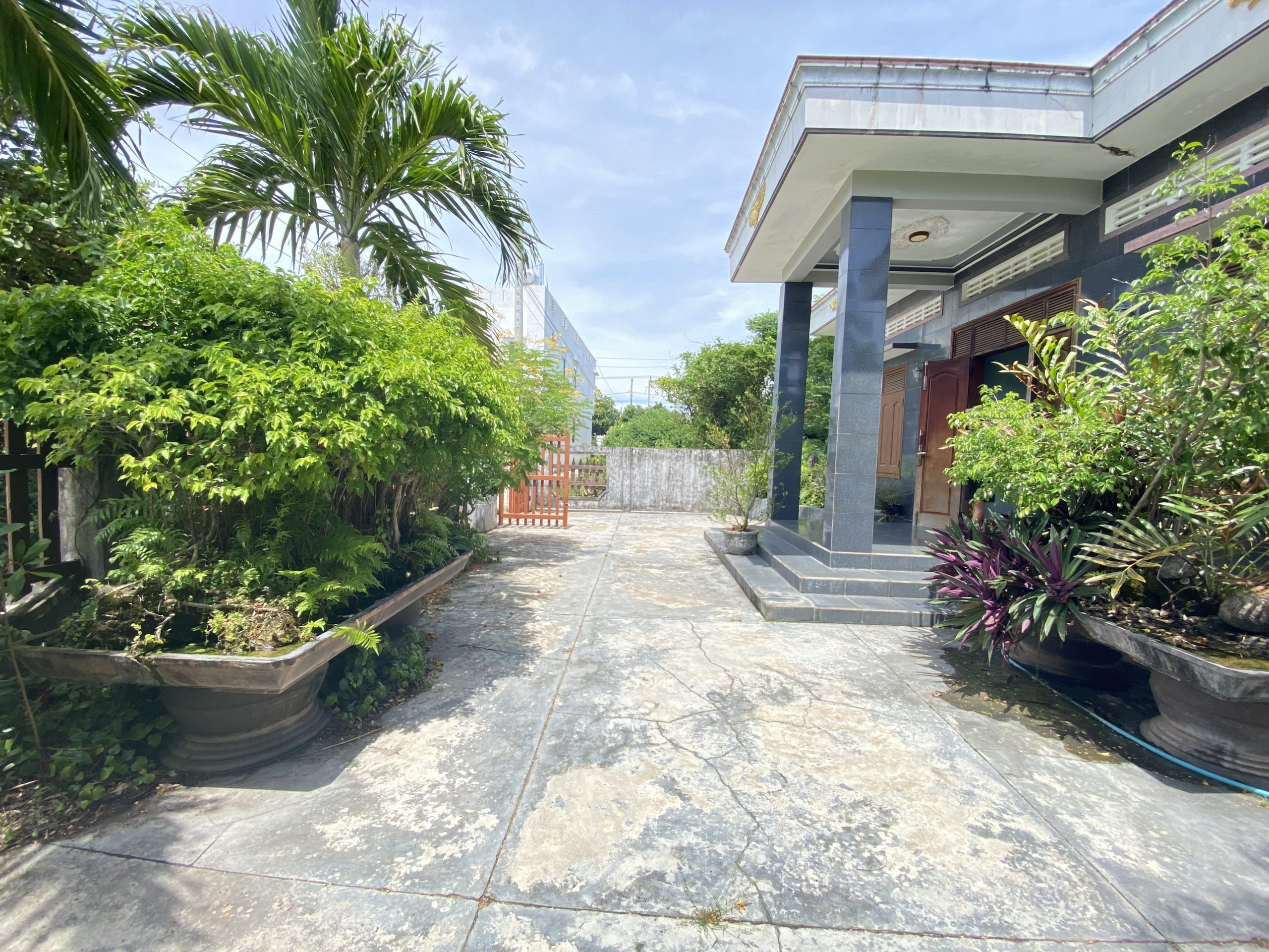 Nhà Vườn góc 2 Mặt tiền, 545m2 Phú Hiệp, Hòa Hiệp Trung giá chỉ 4,8tr/m2