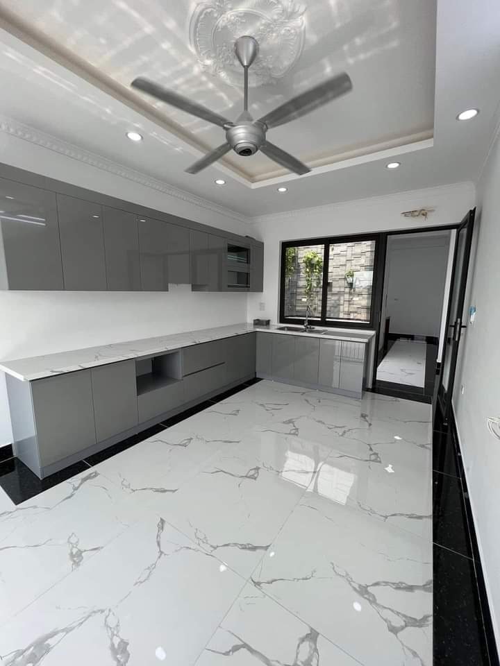 Bán Nhà Tân Mai Hoàng Mai Hà Nội kinh doanh, ô tô vào nhà...