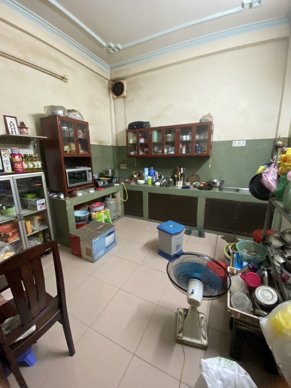 - Bán nhà hẻm 4m Lũy Bán Bích 66m2 4 tầng chỉ 6.5 tỷ