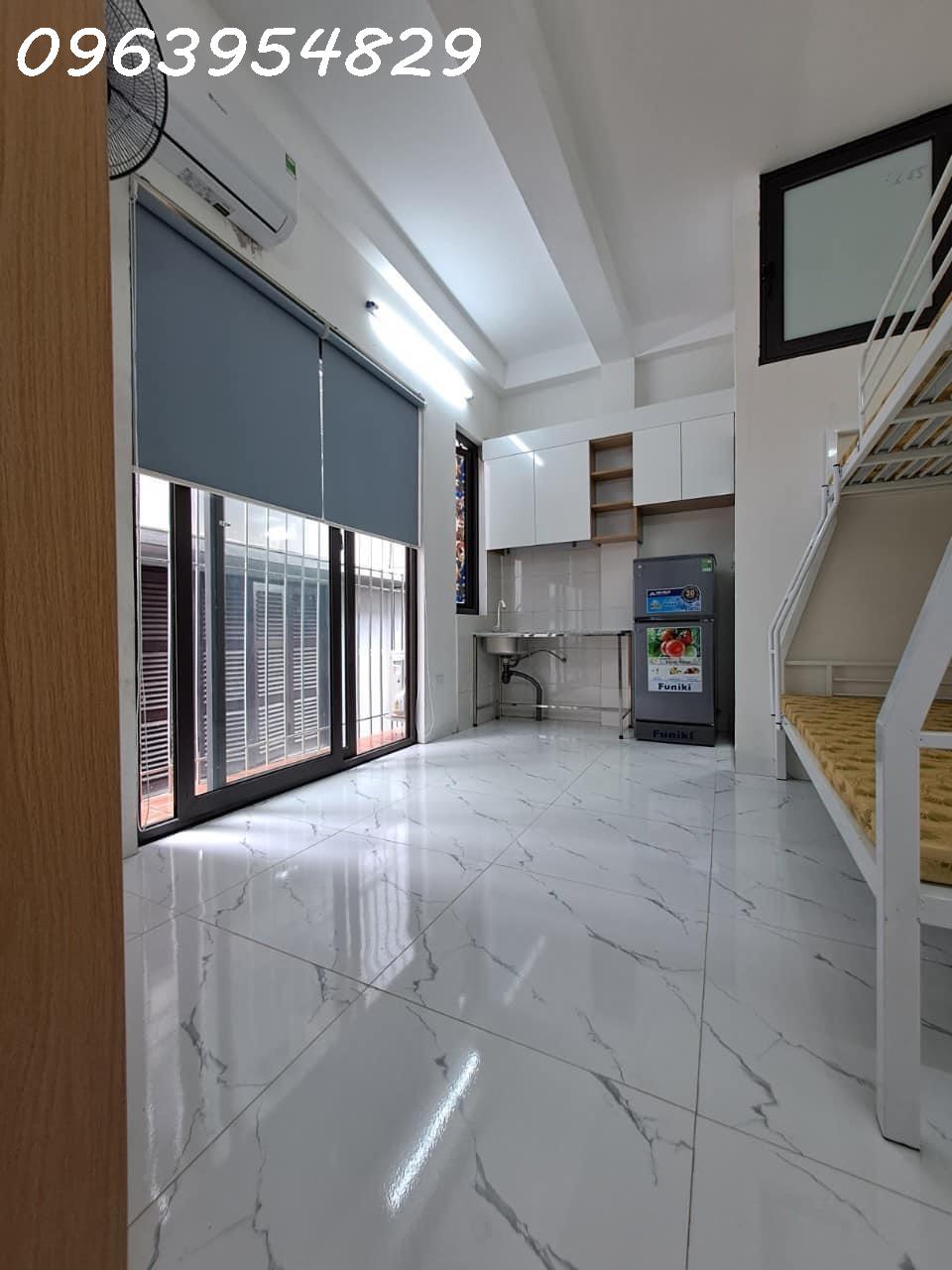 BÁN TOÀ CCMN THÔNG SỐ VÀNG PHỐ TÔN THẤT TÙNG, QUẬN ĐỐNG ĐA, NGÕ NÔNG - RỘNG, 8 TẦNG THANG MÁY, 20 PHÒNG KHÉP KÍN, DÒNG