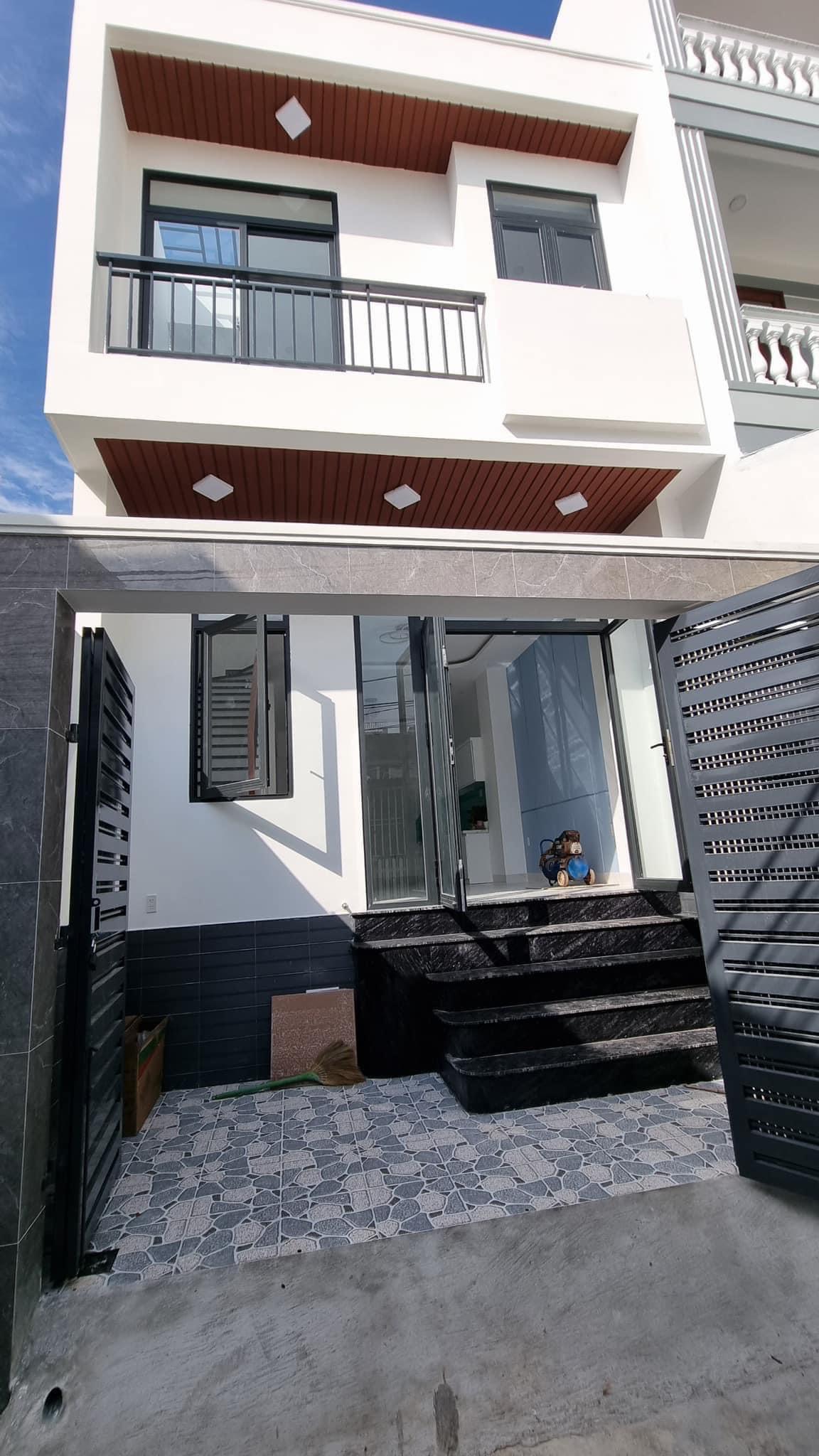 Bán nhà mới 2T còn mùi sơn ở Phước Long, Nha Trang chỉ 2,8 tỷ