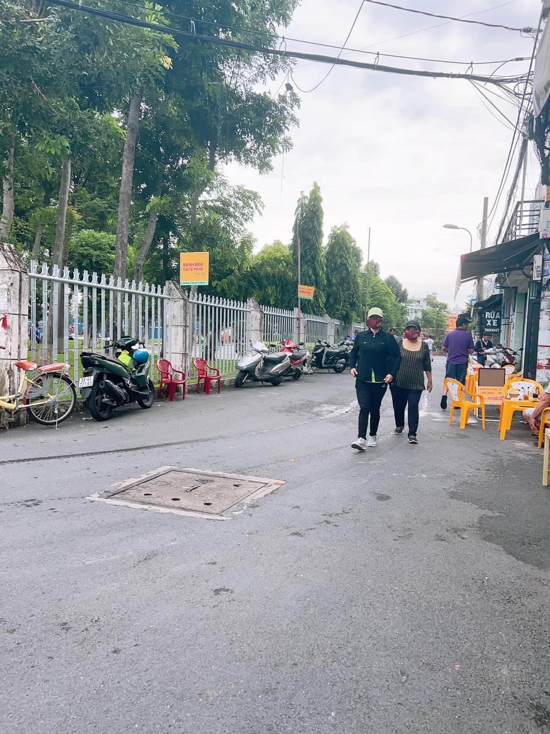 NGAY LÀNG HOA P8, HẺM 3M, 38M2, 2 TẦNG BTCT, SIÊU RẺ, SHR,CC NGAY,