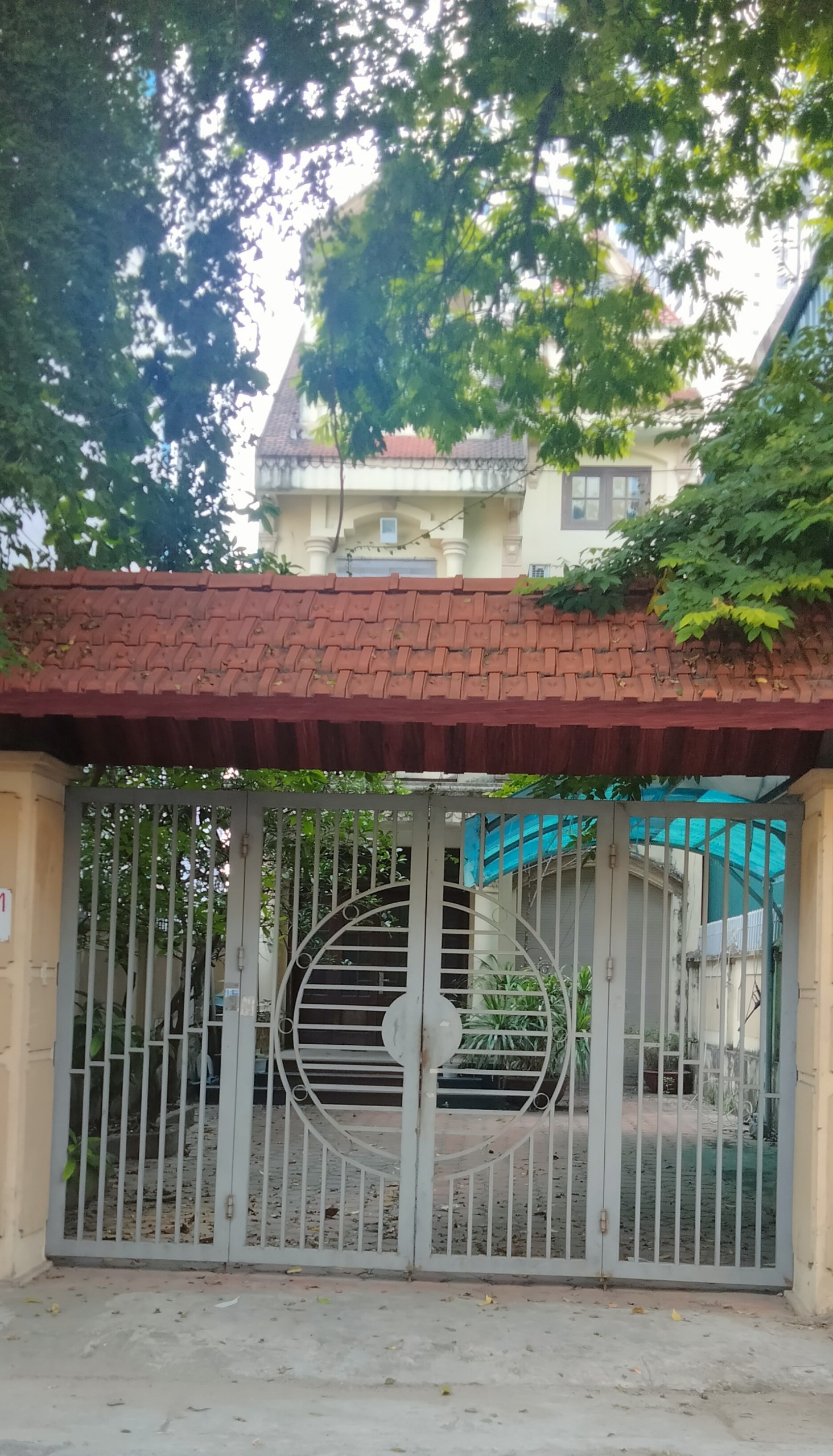 Nhà vườn 170m2 Phạm Văn Đồng 4 tầng MT6.4 đường thông gara ô tô 12.5 tỷ