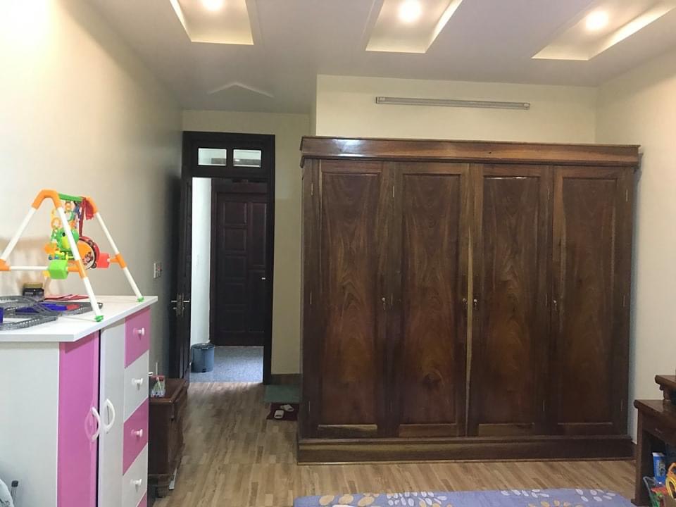 Bán nhà dân xây độc lập phố Kiều Sơn, diện tích 56m 4 tầng ngõ ô.tô GIÁ 3.65 tỉ