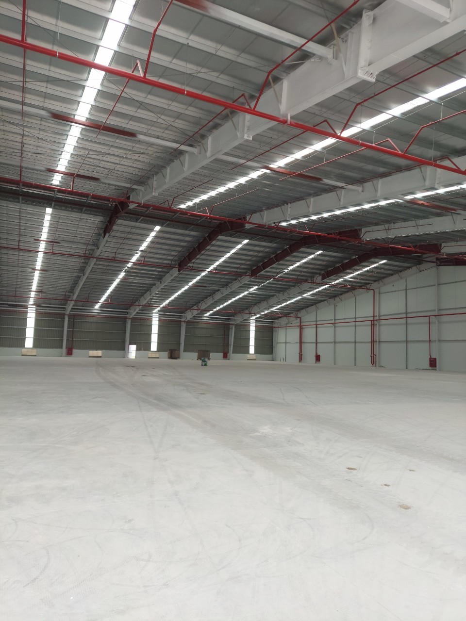 4100m2