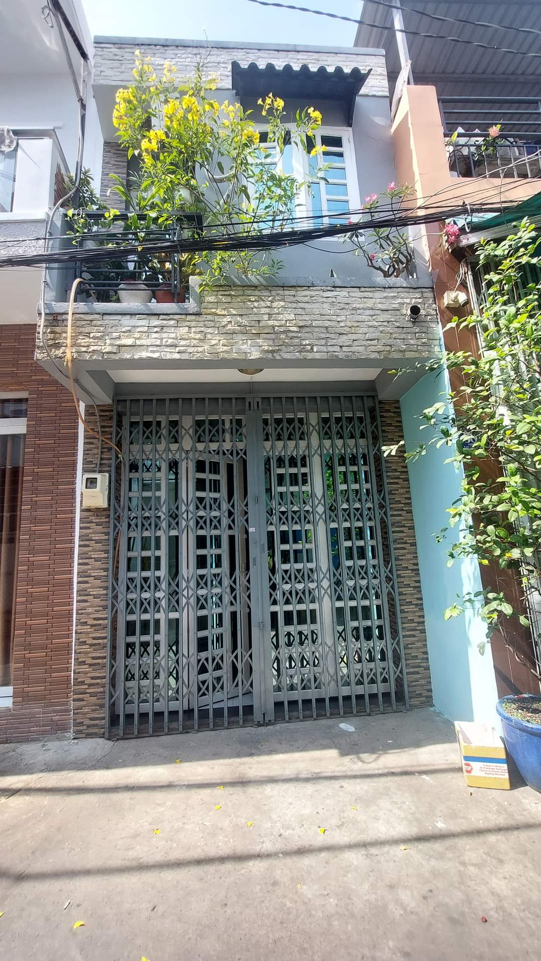 GIÁP RANH Q6, NGAY VÒNG XOAY HẬU GIANG - KỀ AEON MALL TÊN LỬA - NHÀ 2 TẦNG CÒN MỚI 2.8 TỶ