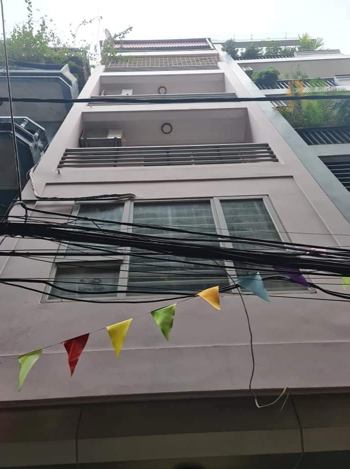 Tuyệt đẹp Cổ Nhuế 35m2 nhà 5 tầng ngõ nông 4PN ở ngay 3.4 tỷ