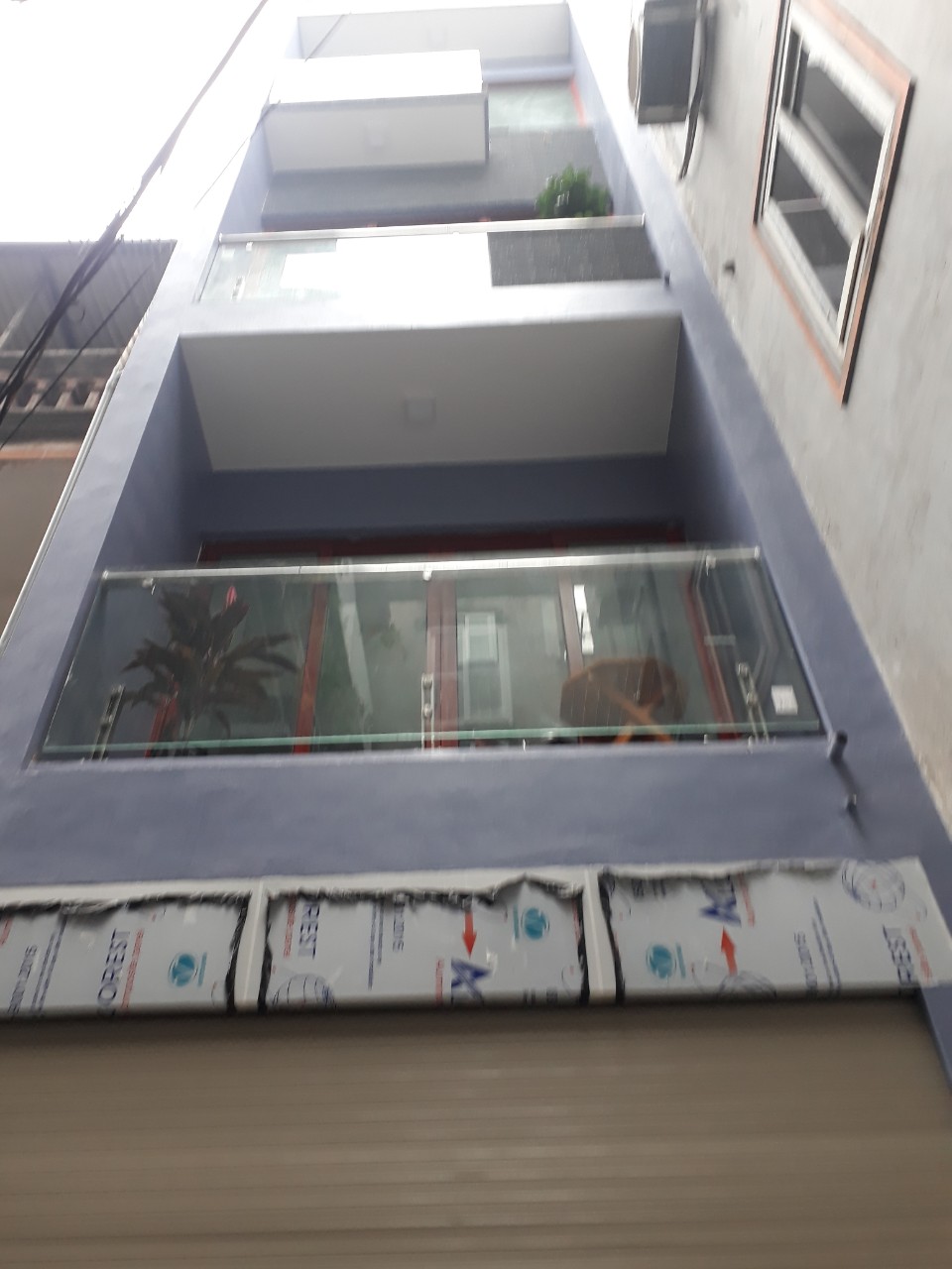 BÁN NHÀ NGÕ 472 LẠC LONG QUÂN 55M2, 5 TẦNG DÂN XÂY THIẾT KẾ ĐẸP VỀ Ở NGAY NHỈNH 5 TỶ
