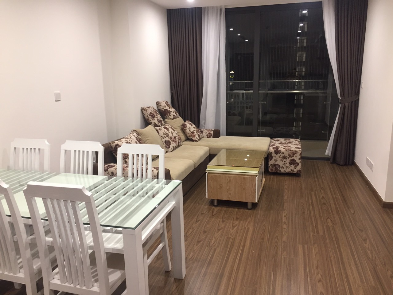 Chính chủ cần bán căn hộ chung cư Vinhomes West Point, Đường Phạm Hùng, Phường Mễ Trì, Nam Từ Liêm, Hà Nội