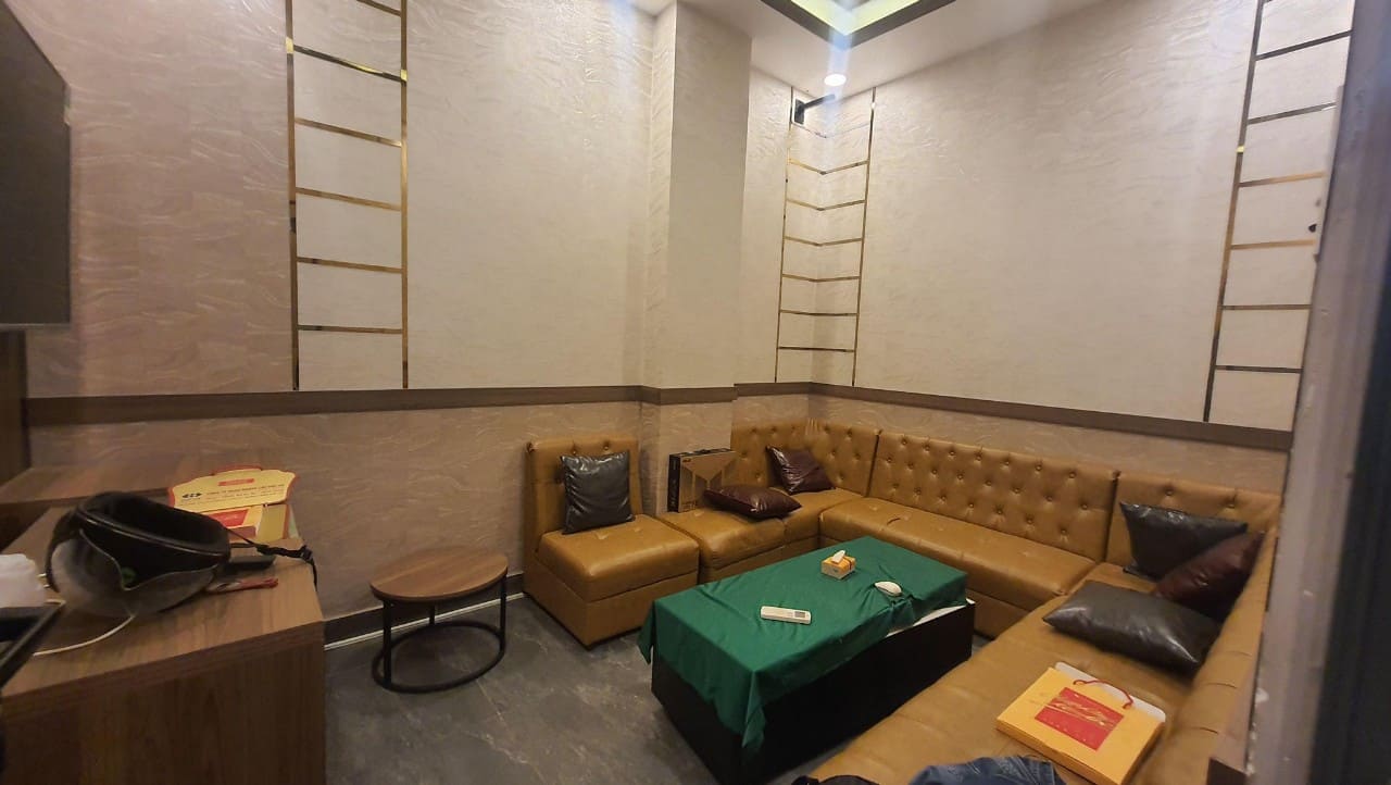 - Bán nhà hẻm ô tô 3 tầng 4x20 Lũy Bán Bích Tân Phú chỉ 7,9 tỷ TL.