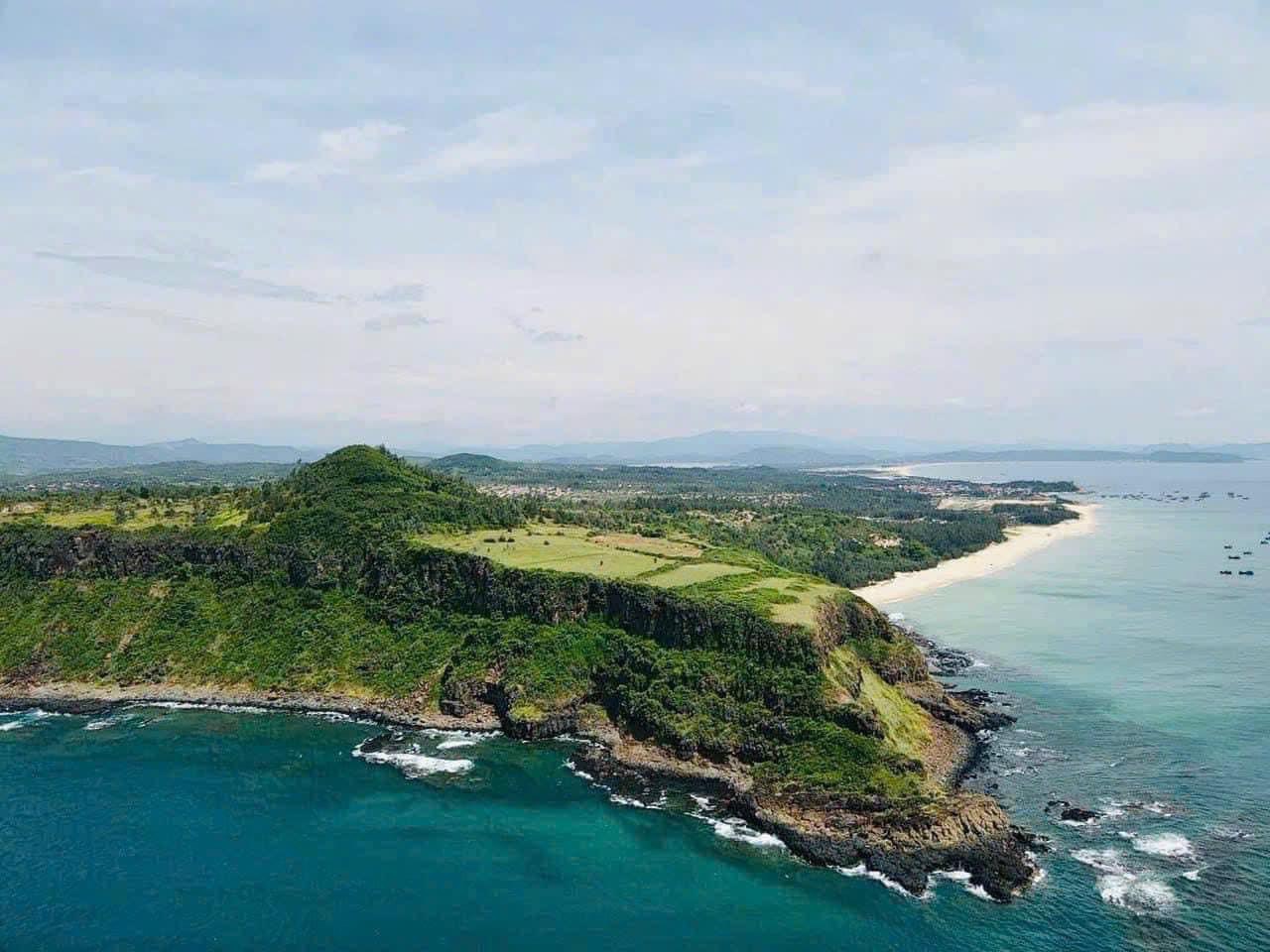 Đất Đồi View Biển Cao Biền 7100m2, Mặt tiền Biển 67m giá chỉ 1TR/M2