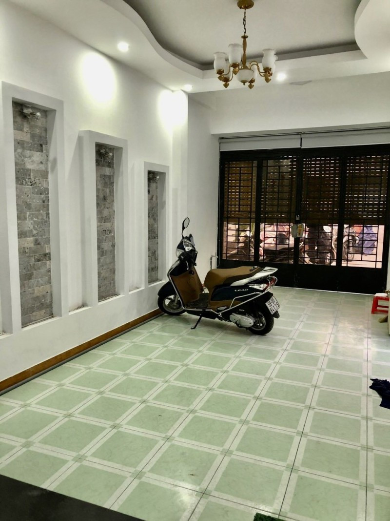 hủ ngộp bán gấp nhà đẹp 3 tầng BTCT - Khu VIP Phan Xích Long - 4,2x14m