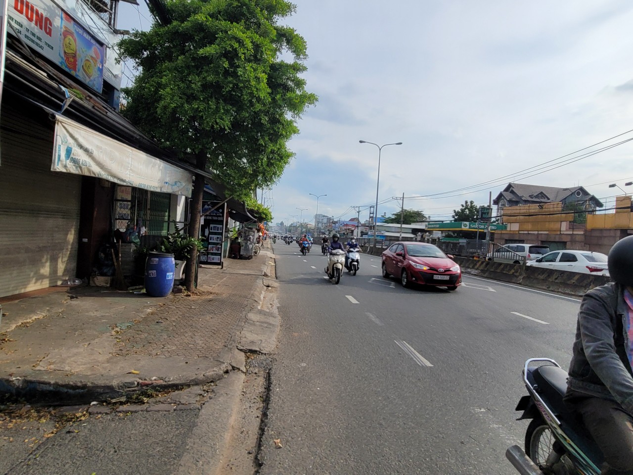 Chủ ngộp hạ giá từ 8tỷ xuống 5,7tỷ bán gấp nhà góc 2 MT QL1K ngay s.thị Go. 8*24m công nhận 182m