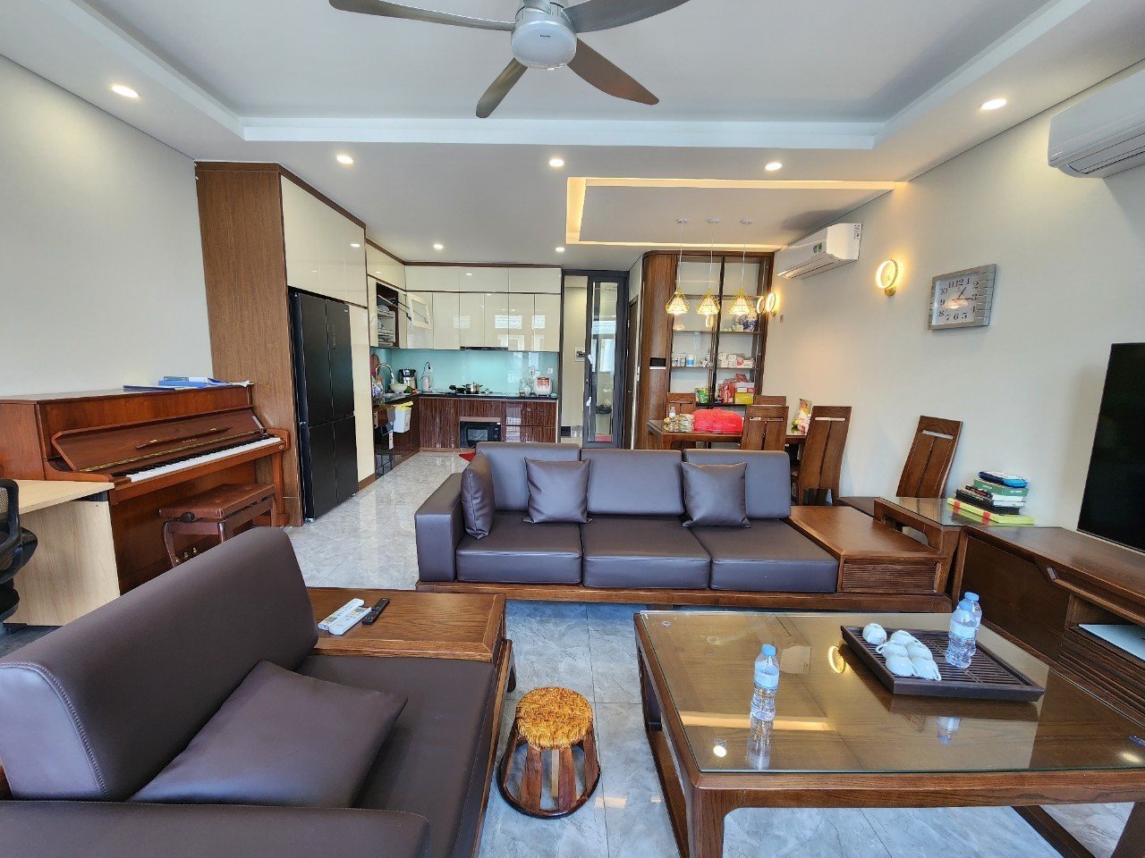 Bán shophouse Vinhomes 75m ngân hàng hỗ trợ tặng hết nội thất xịn Giá siêu mềm