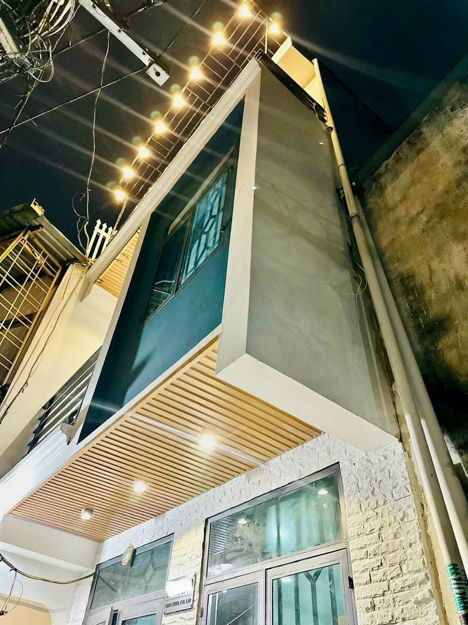 SIÊU HIẾM, HẺM 3 GÁC, DTSD 68M2 KIÊN CỐ, KO LỘ GIỚI, ĐẤT Ở, 3 TẦNG TẶNG FULL NỘI THẤT, NGAY NGÃ 5 QUANG TRUNG