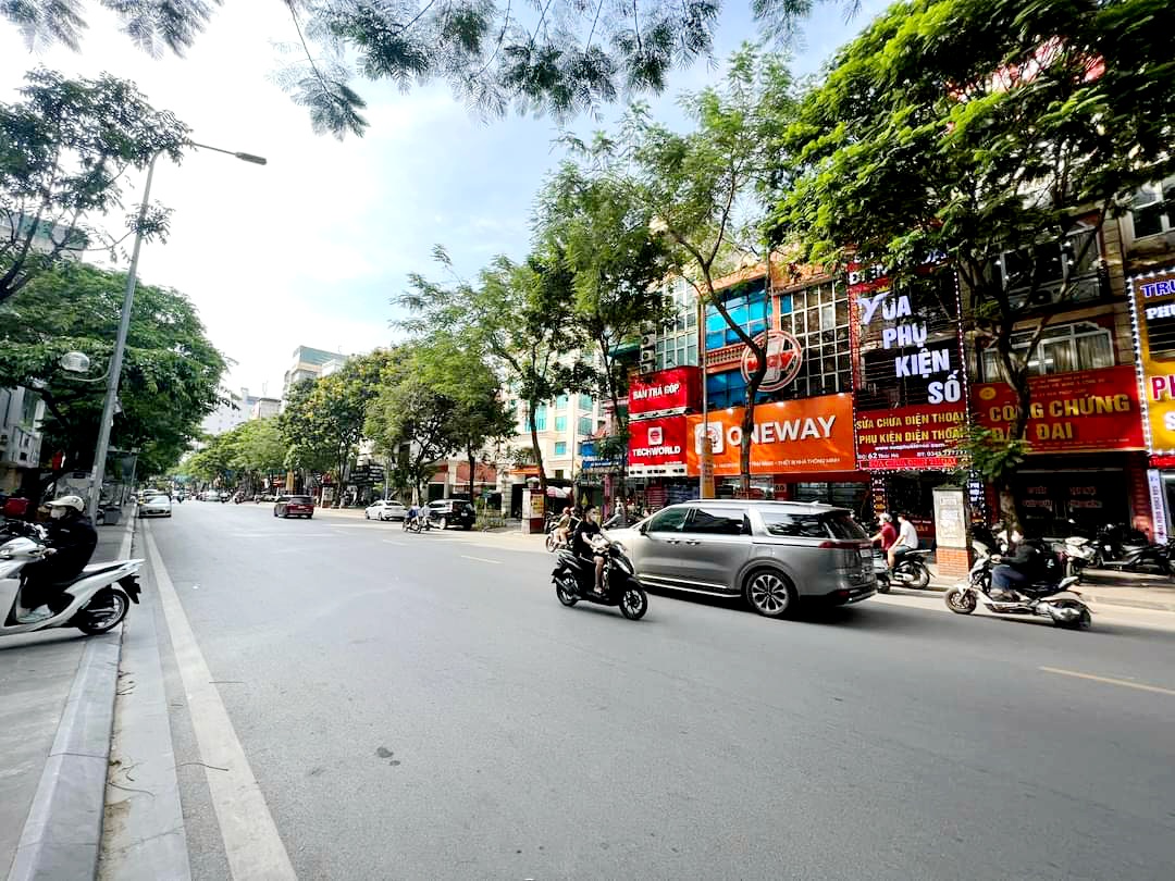 Bán nhà mặt phố Thái Hà vị trí đắc địa, kinh doanh đỉnh, vỉa hè đá bóng, mặt tiền siêu rộng, giá chào rẻ nhất khu vực