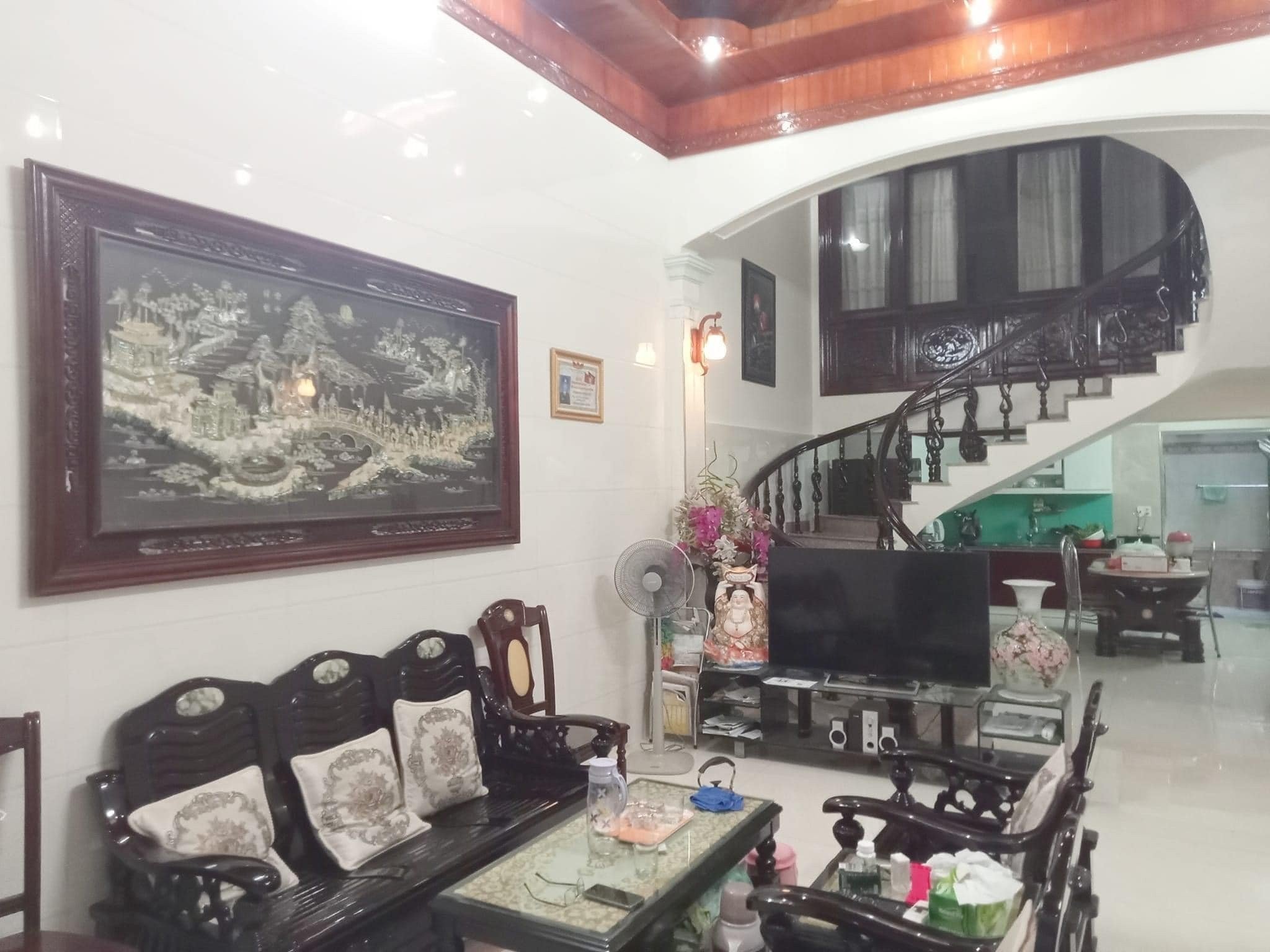 Bán nhà phố 193 Văn Cao, diện tích 90m 4 tầng, đường 12m, GIÁ 6.6 tỉ cực đẹp