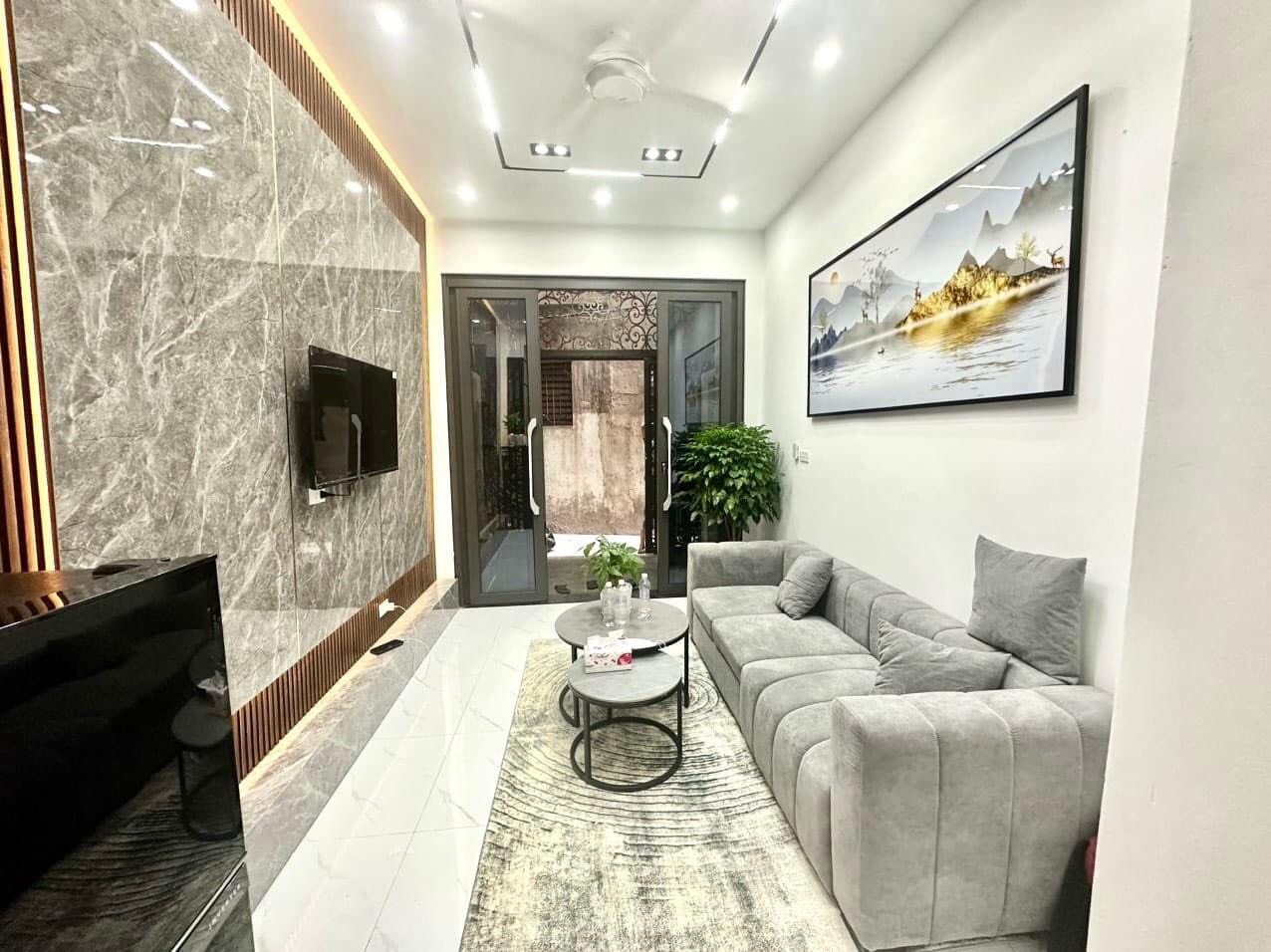 Quan Nhân - Diện Tích 30m2 x 5T - 3.75 Tỷ