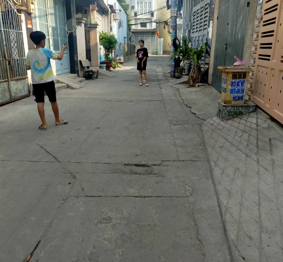 Bán Nhà TCH10,Q12- 87.5m2- ngang 5m- 3 tầng- 4PN- Chỉ 4 Tỷ.